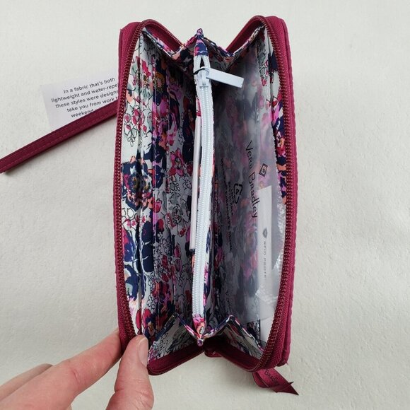 Vera Bradley Ultralight Accordian Wristlet Wallet Purse Red Card Holder RFID NEW - Picture 7 of 12